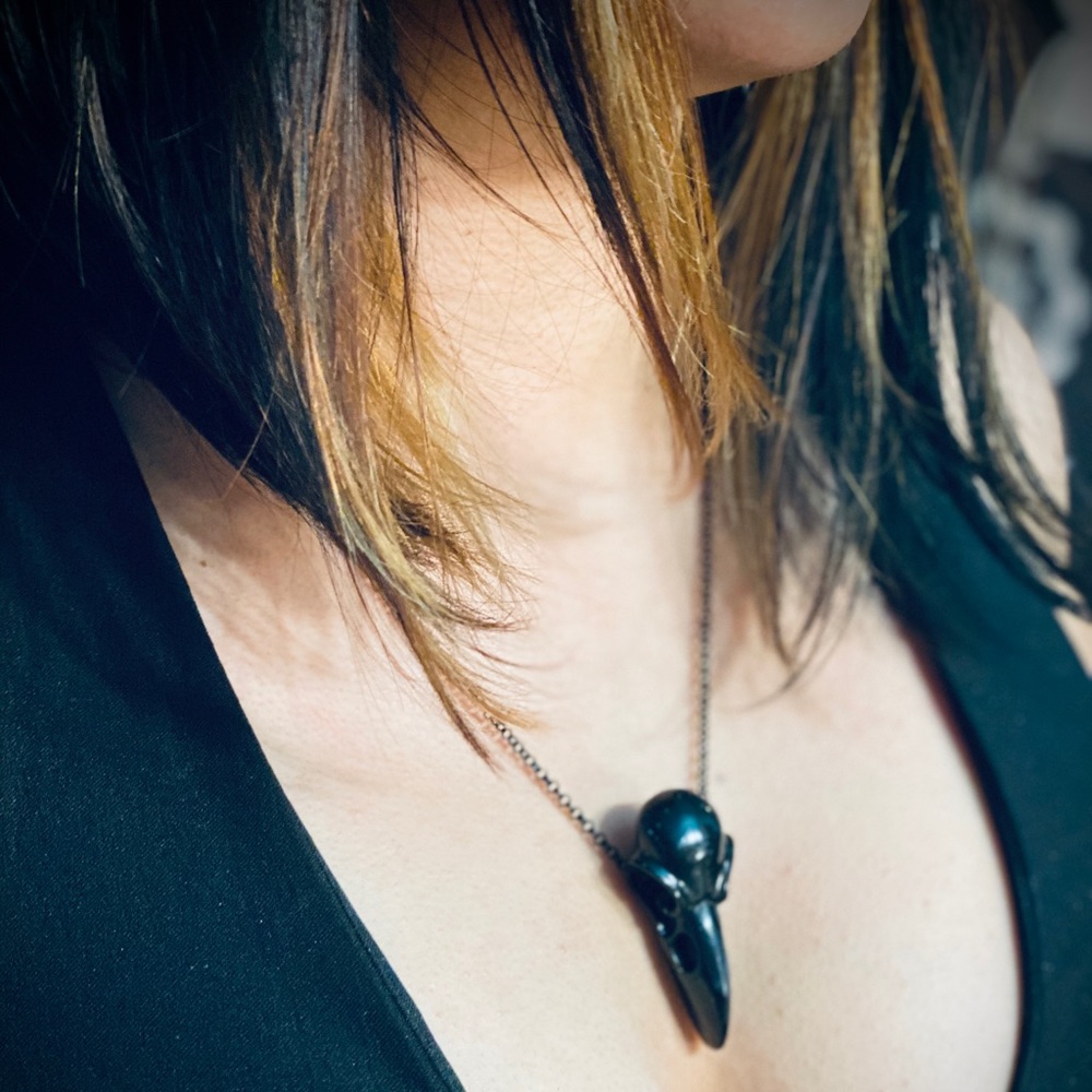 Black stainless steel chain + black raven skull